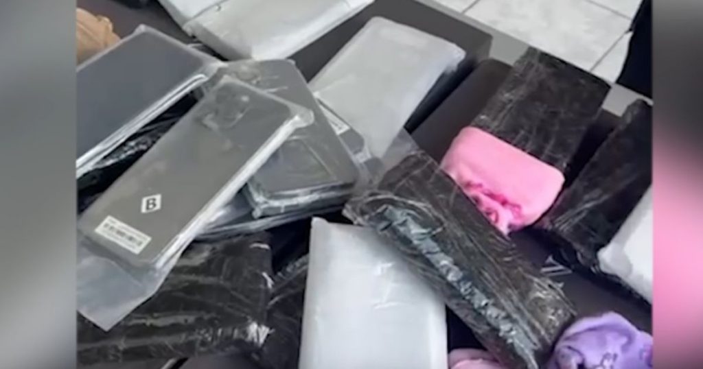 Receita Federal apreende R$ 300 mil em mercadorias durante fiscalização na BR-277