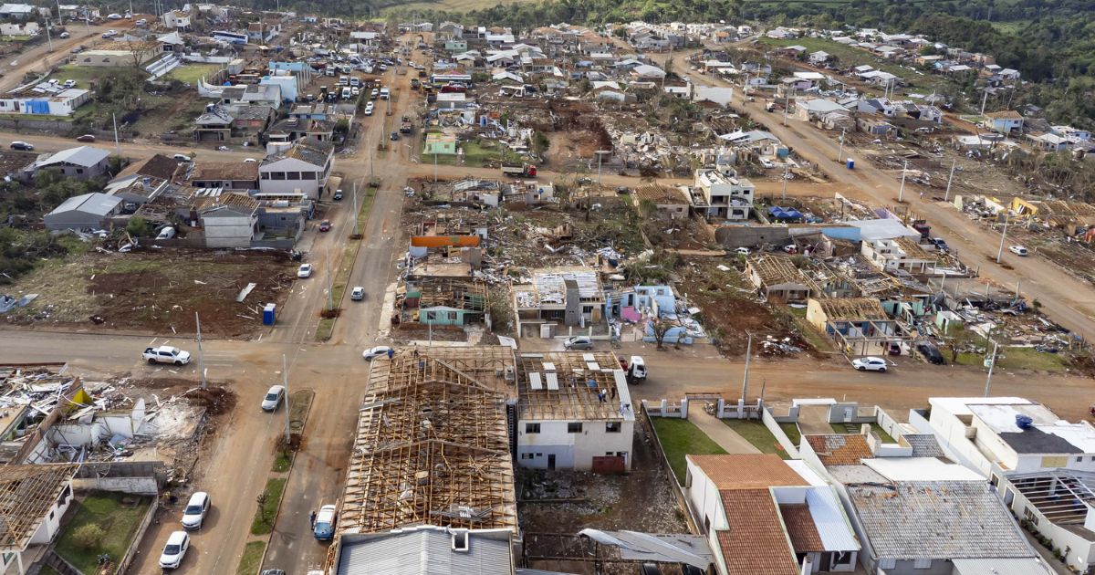 ‘Maior tornado dos últimos 30 anos’, aponta laudo do Simepar que eleva classificação do fenômeno que atingiu 11 cidades do PR