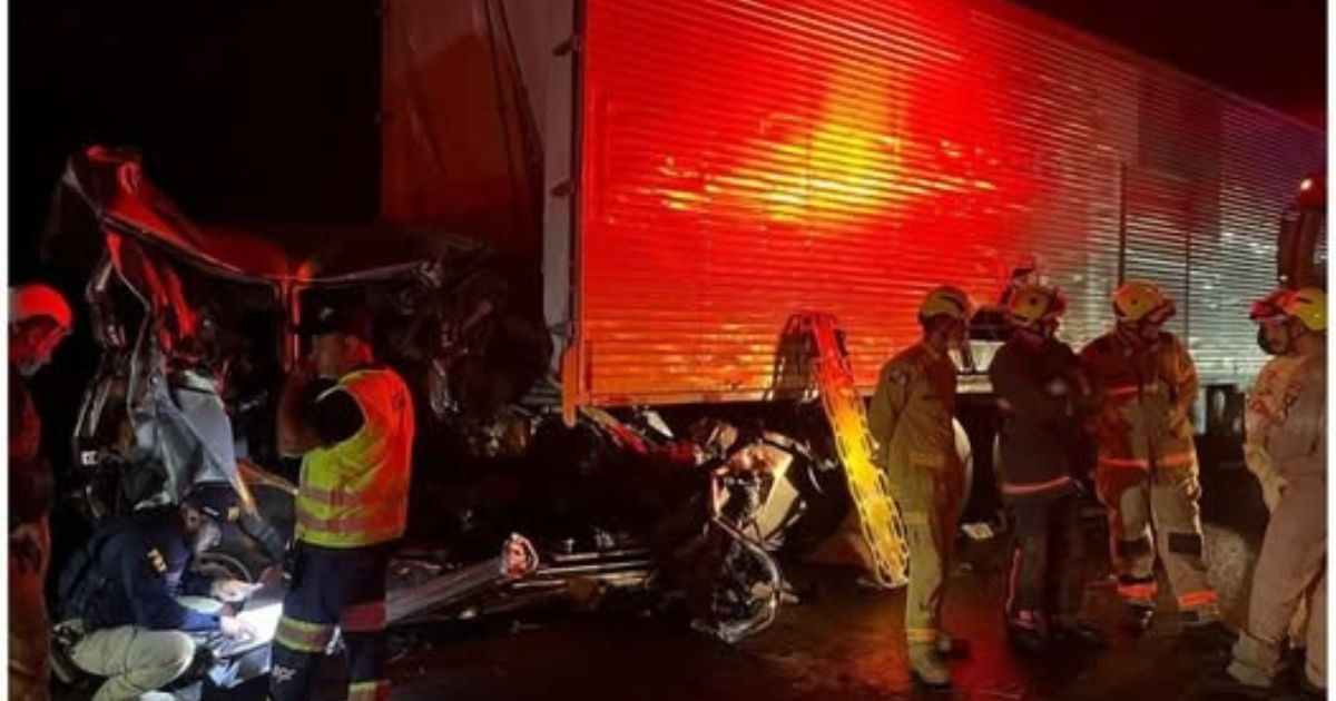 Engavetamento na Serra da Esperança deixa mulher morta e bloqueia a BR-277