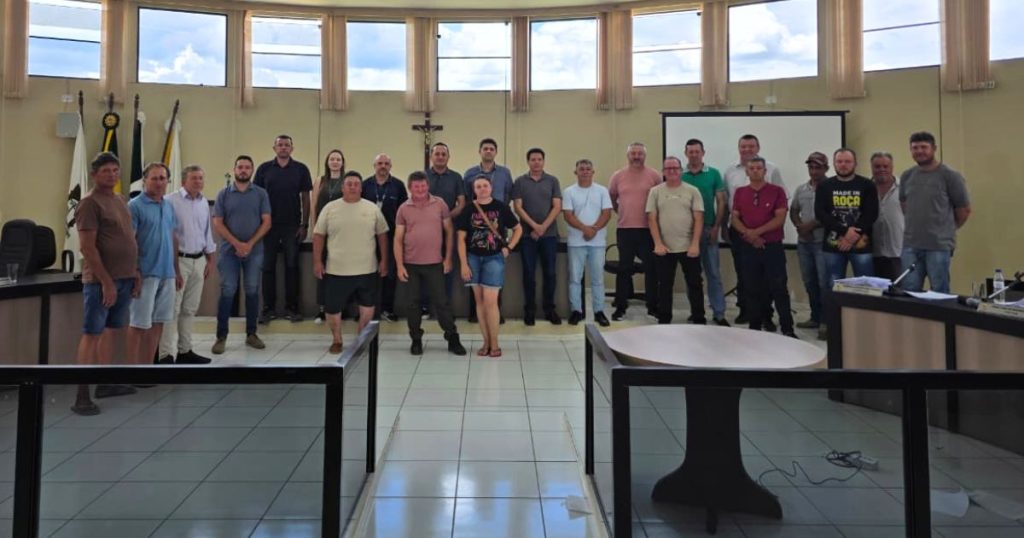 Reunião em São João do Triunfo discute falhas no abastecimento de energia e água e cobra soluções