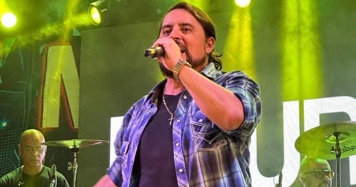 Mauri, irmão de Chitãozinho e Xororó, morre em acidente após show no Paraná