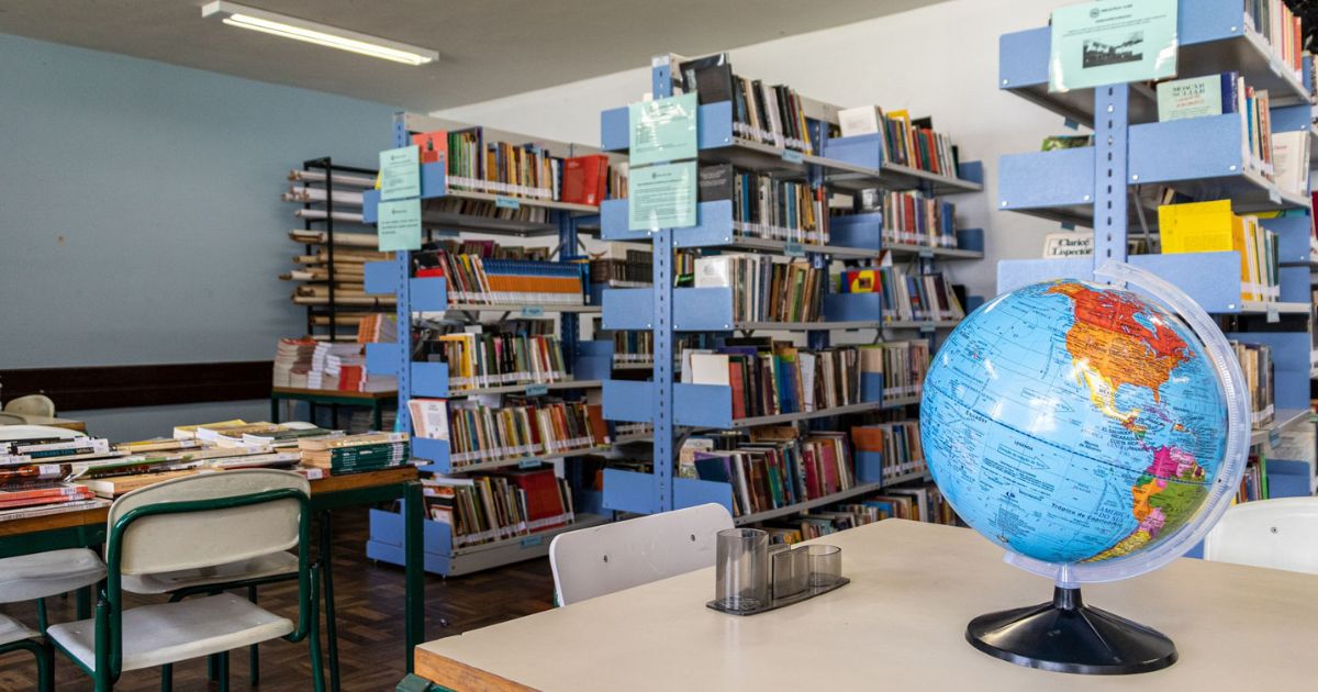 Escolas da rede estadual escolhem novos diretores nesta terça-feira