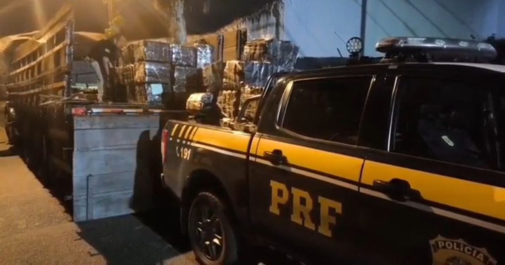 PRF apreende mais de 3 toneladas de maconha após perseguição em Palmeira