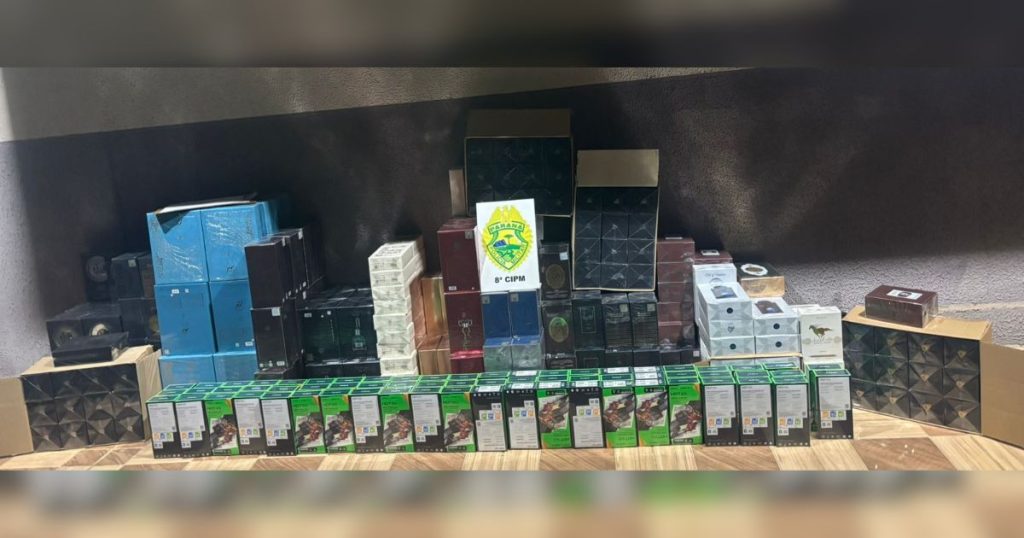 PM apreende 65 celulares e mais de 300 perfumes contrabandeados durante abordagem na PR-364