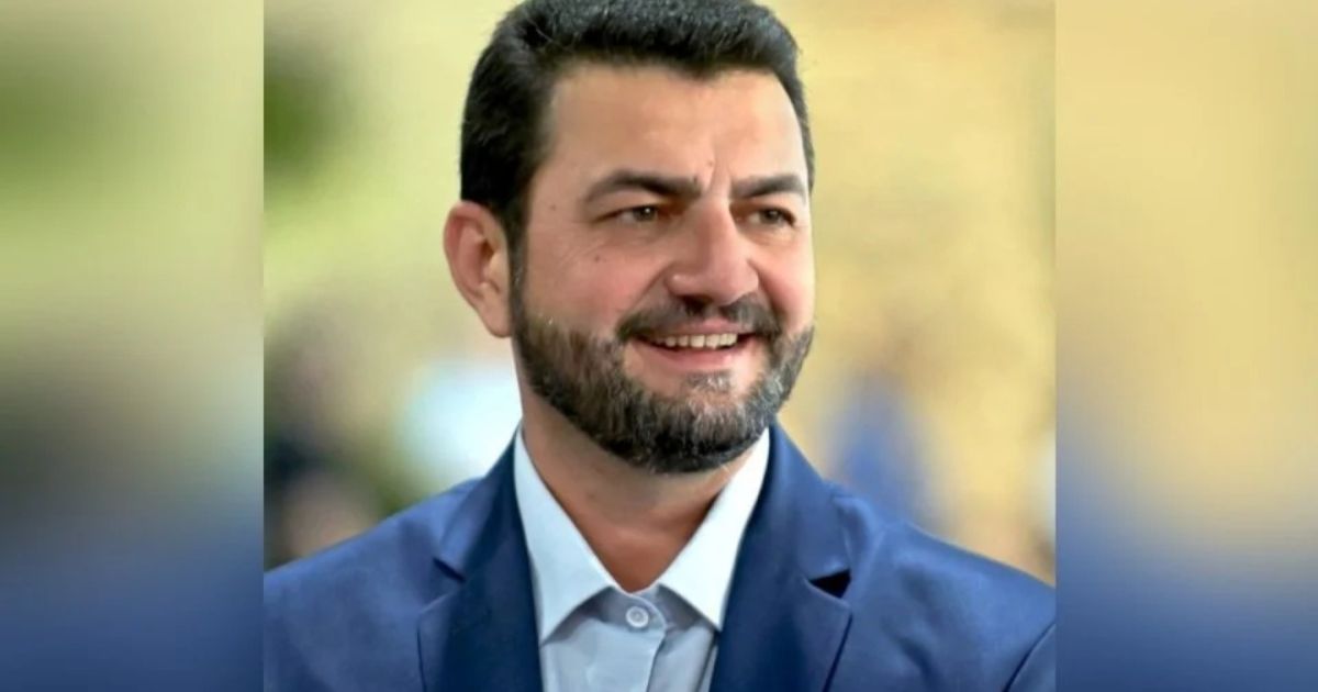 Prefeito de cidade do Paraná abandona filhos em escola e vai parar na delegacia