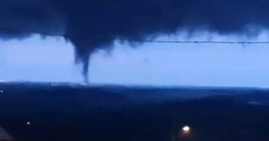 Primeiro tornado de 2026 atinge cidade do Paraná; veja vídeo