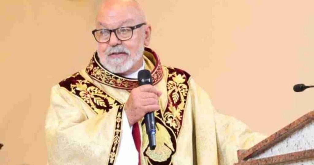 Viúvo de 74 anos é ordenado padre e realiza sonho antigo no Paraná