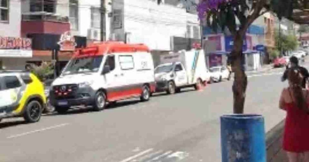 Homem morre após cair de telhado de prédio no Paraná