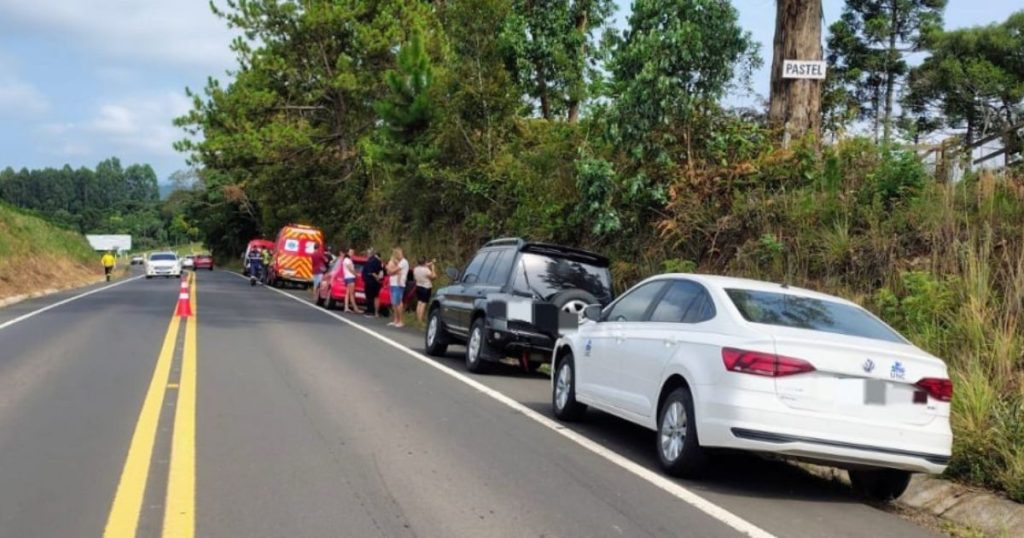 Engavetamento na BR-280 mobiliza equipes de socorro em Irineópolis